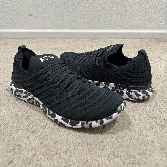 APL Techloom Wave Black Leopord Women’s Size 10 Run Athleisure Walking New - Picture 4 of 8